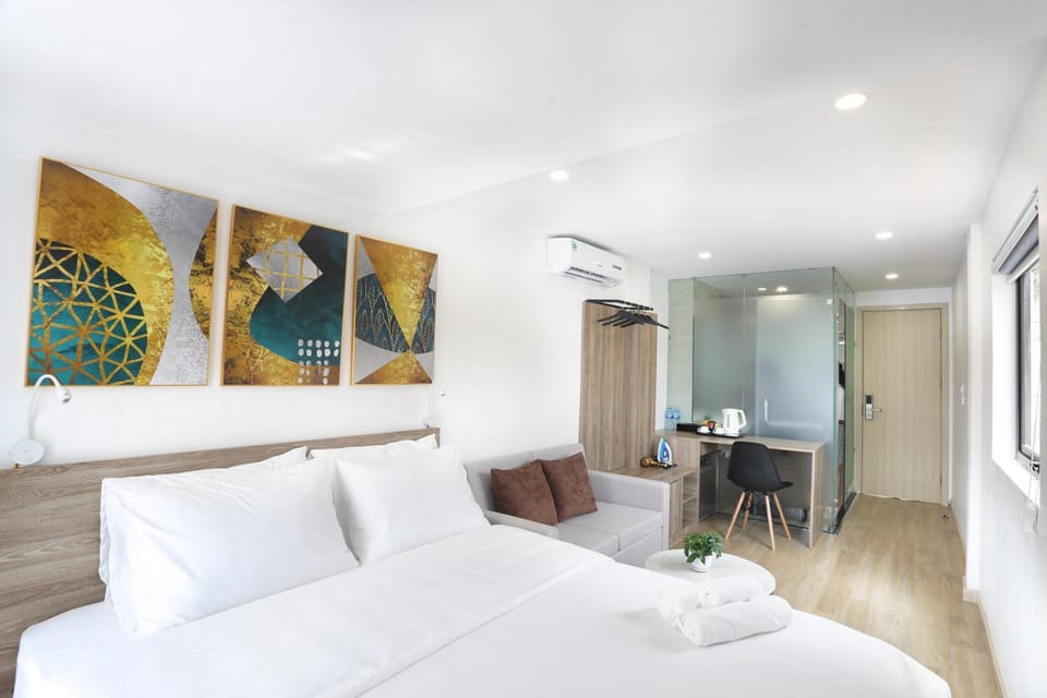 Bed, Living room, Bedroom