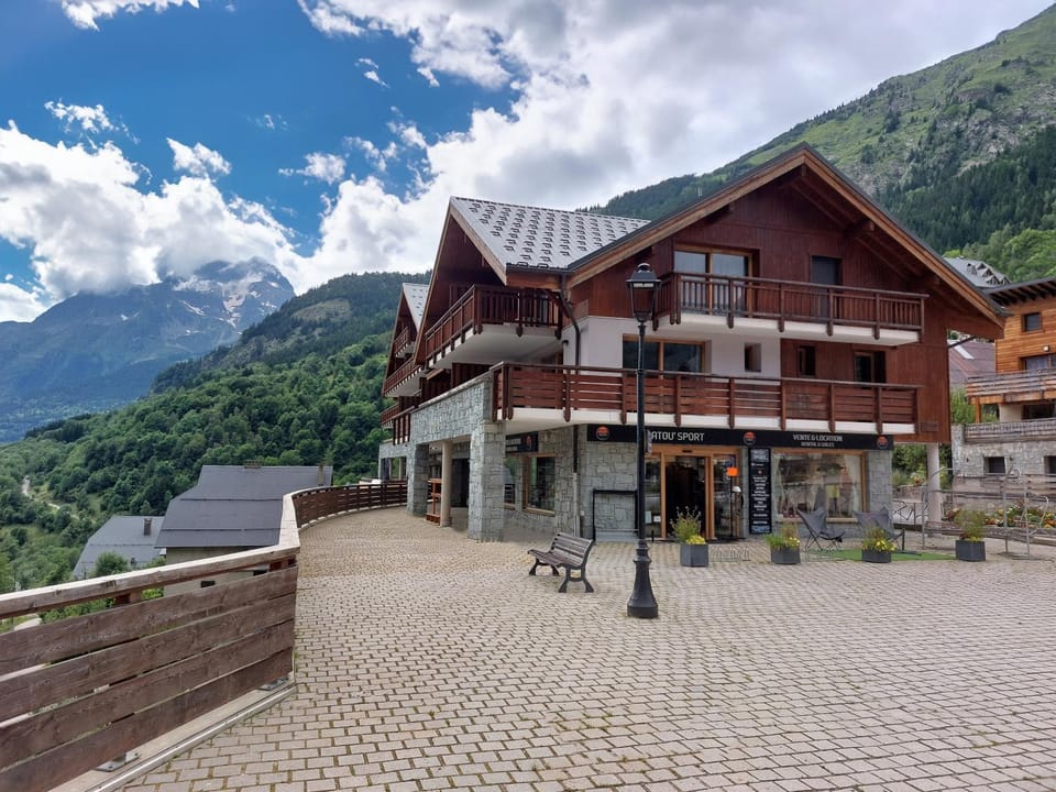 Property building, Summer