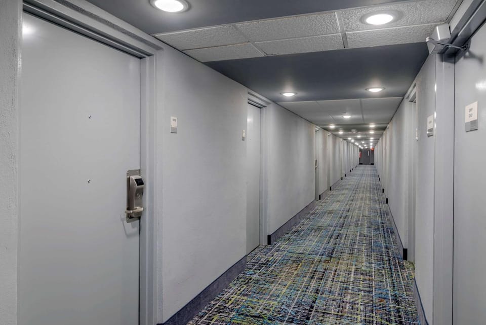 Lobby or reception, On site