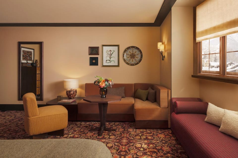 Living room, Seating area