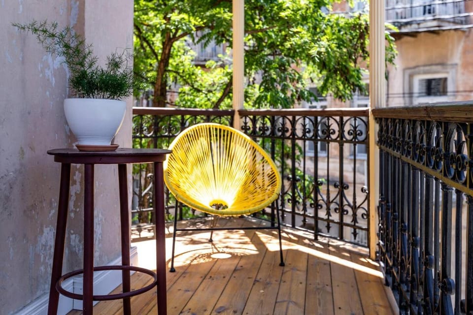 Charming Sololaki 1BR Mezzanine Apt - By Wehost Apartment in Tbilisi, Georgia