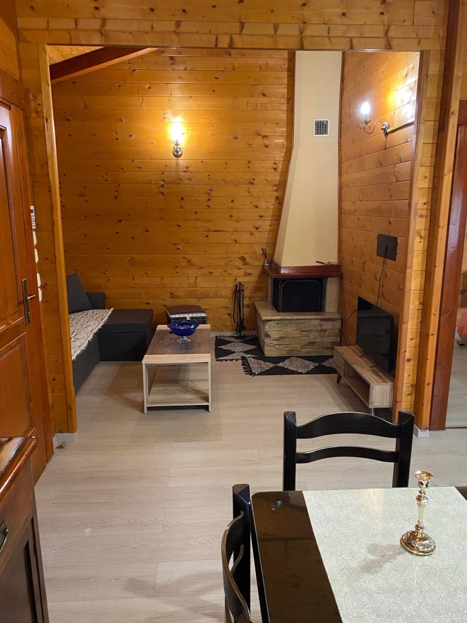 TV and multimedia, Living room, fireplace