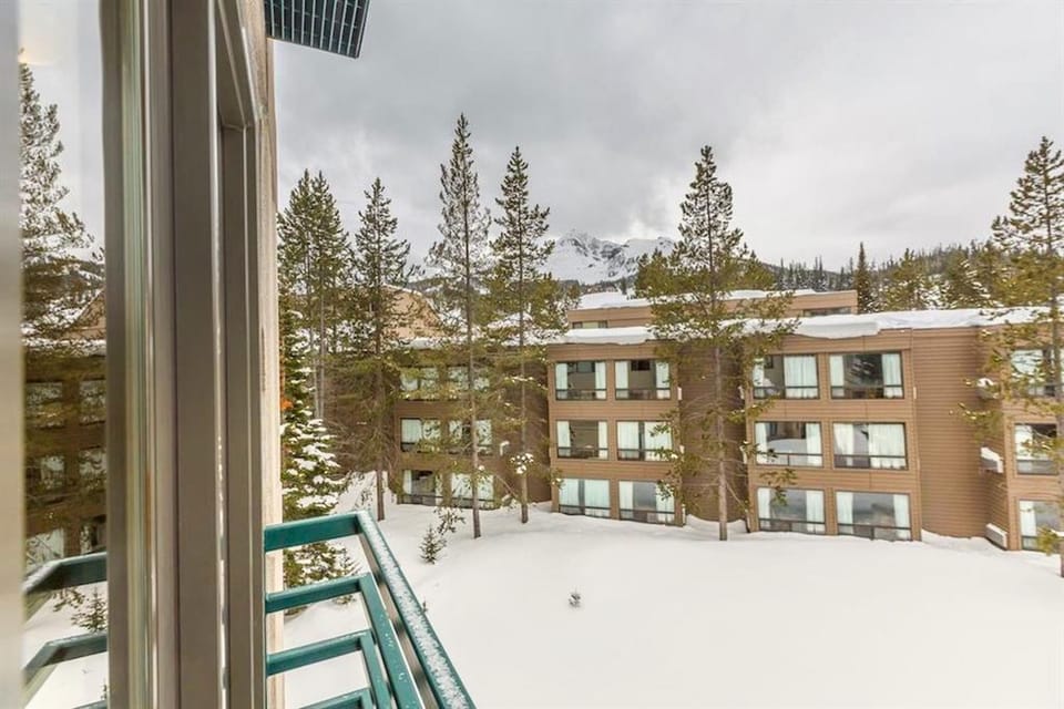 Shoshone 1917 Apartment in Big Sky
