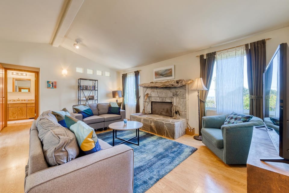 Cape Meares Overlook House in Cape Meares