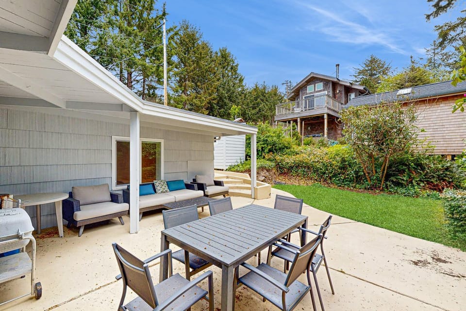 Neahkahnie Charmer House in Neahkahnie Beach