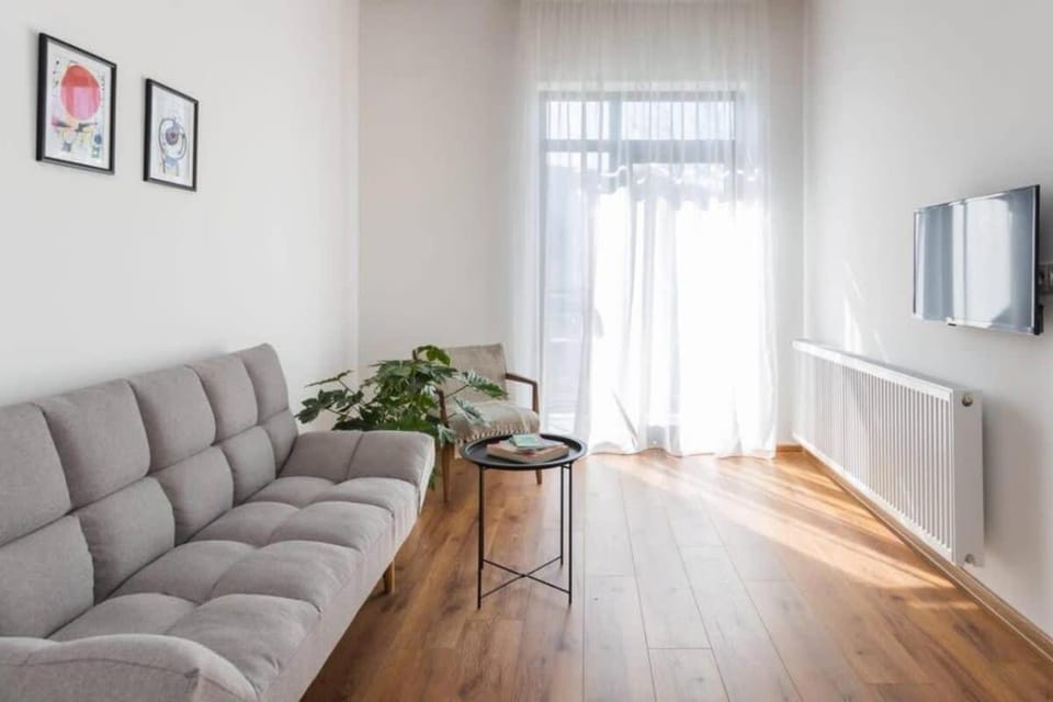 Wehost Apartment Close to Agmashenebeli Apartment in Tbilisi, Georgia