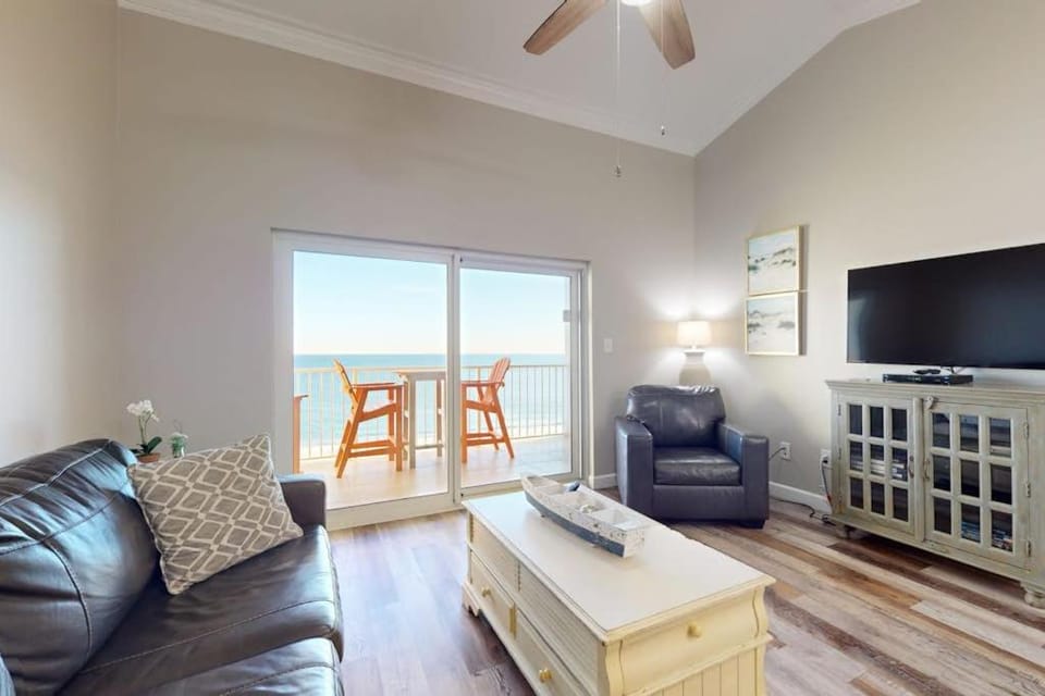 Tropic Isles 802 House in West Beach
