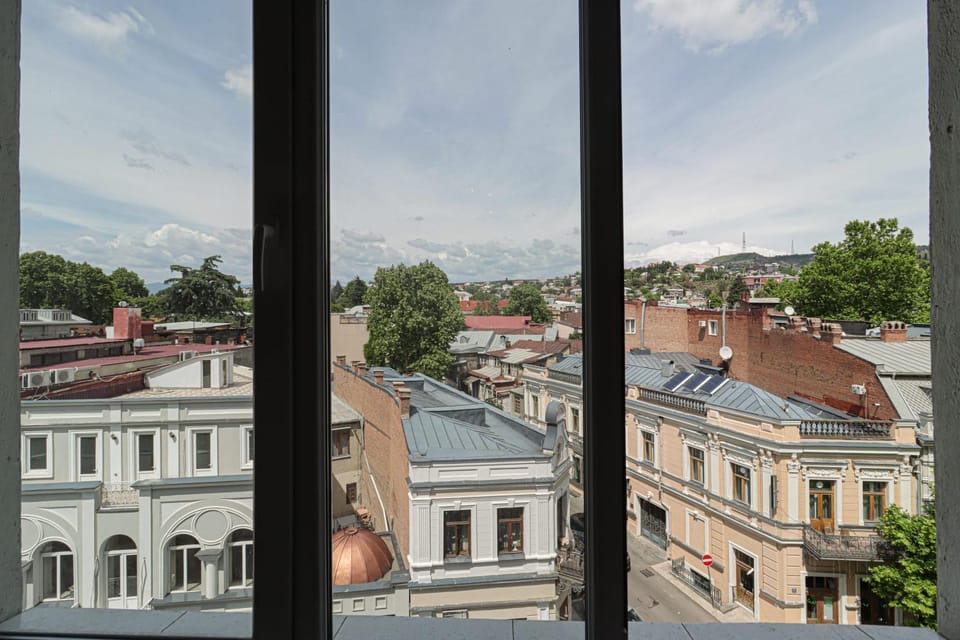 Wehost Apartment on a colorful street Apartment in Tbilisi, Georgia