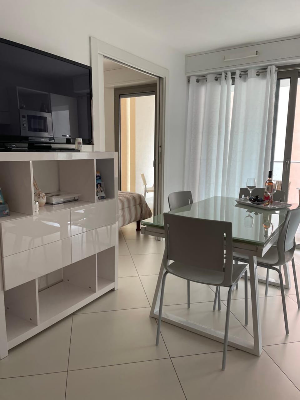 West bay Apartment in Menton