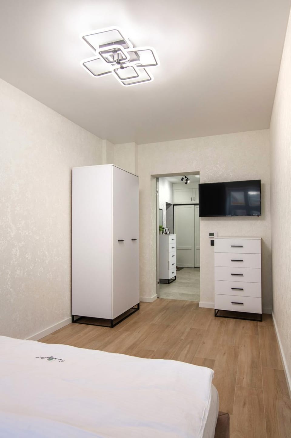 TV and multimedia, wardrobe