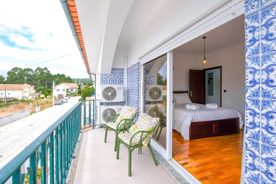View (from property/room), Balcony/Terrace, Bedroom