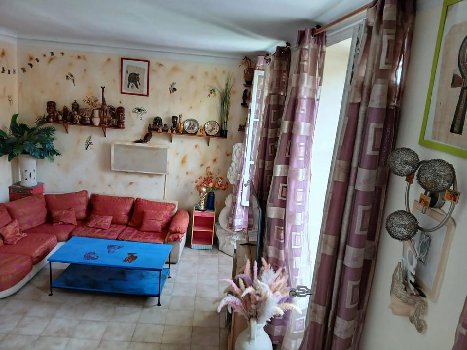 Appartement spacieux à Marseille - 90 m² avec vue sur la ville Apartment in Marseille