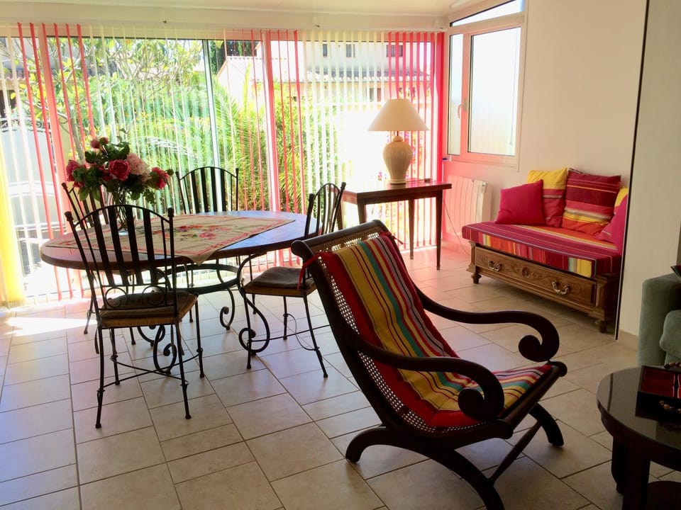 Maison de vacances au calme proche de la mer Villa in La Londe-les-Maures