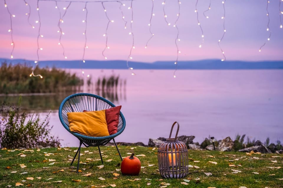 Garden, Lake view