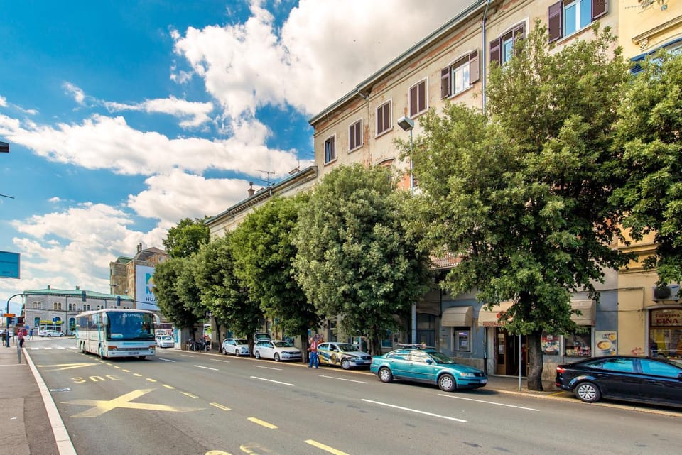 Property building, Neighbourhood, City view, Street view