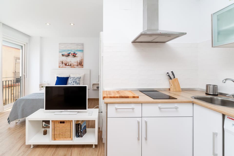 Kitchen or kitchenette, Living room