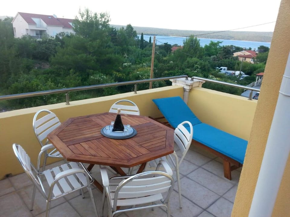 Galboka Nine Apartment in Nerezine