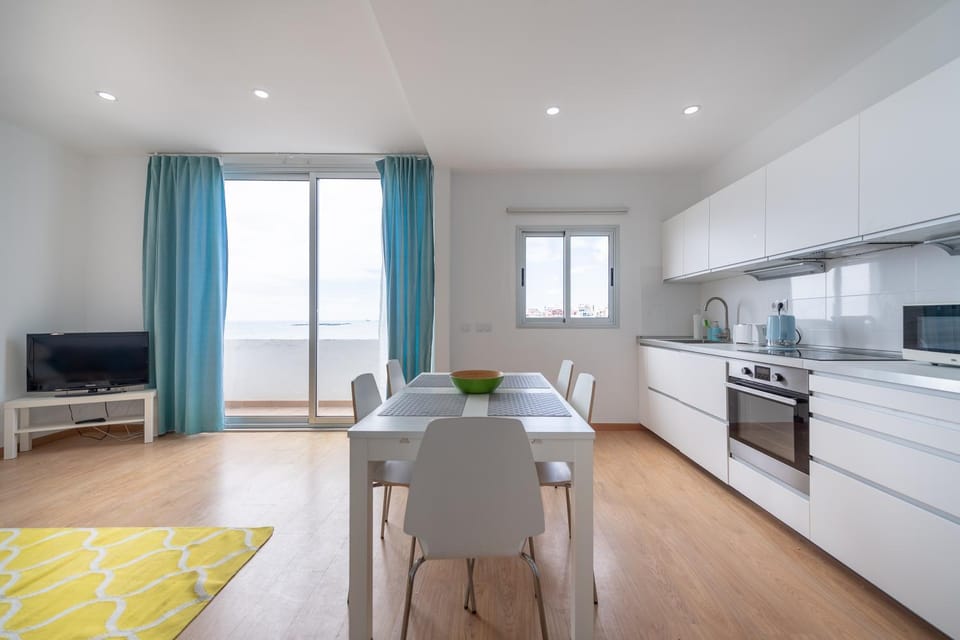 TV and multimedia, Kitchen or kitchenette, Dining area