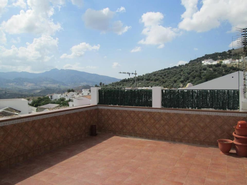 Balcony/Terrace, Mountain view
