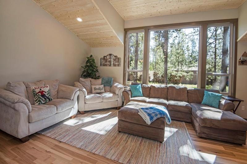 11 Pine Bough - Meredith Lodging House in Sunriver