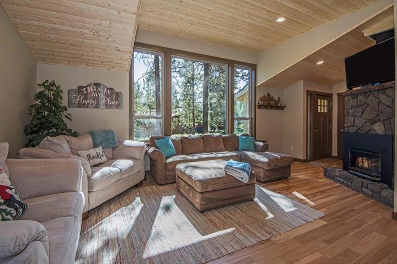11 Pine Bough - Meredith Lodging House in Sunriver