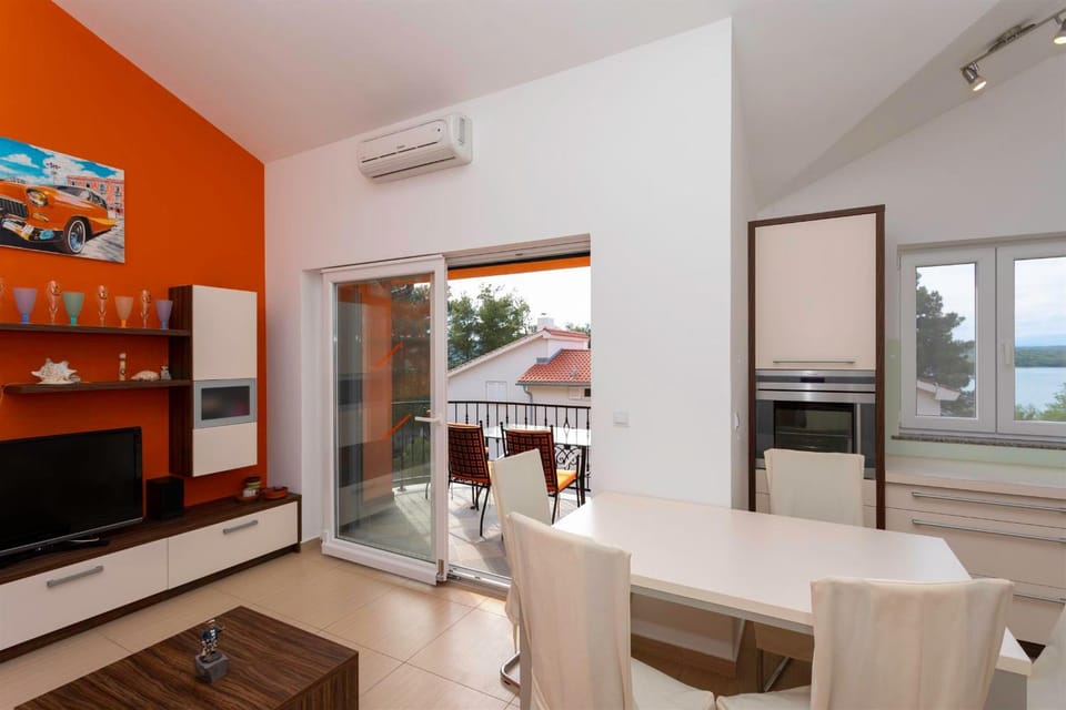 Seafront Apartment Soline With Seaview Apartment in Primorje-Gorski Kotar County
