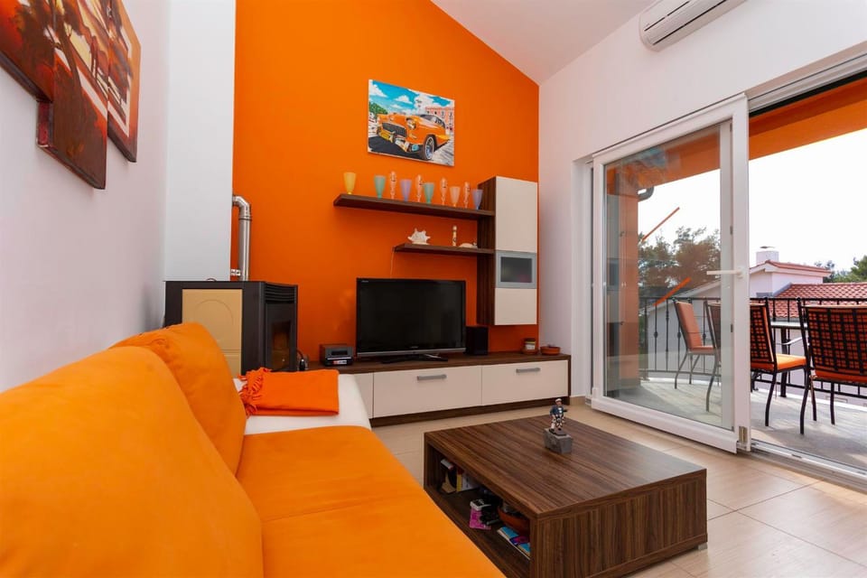 Seafront Apartment Soline With Seaview Apartment in Primorje-Gorski Kotar County