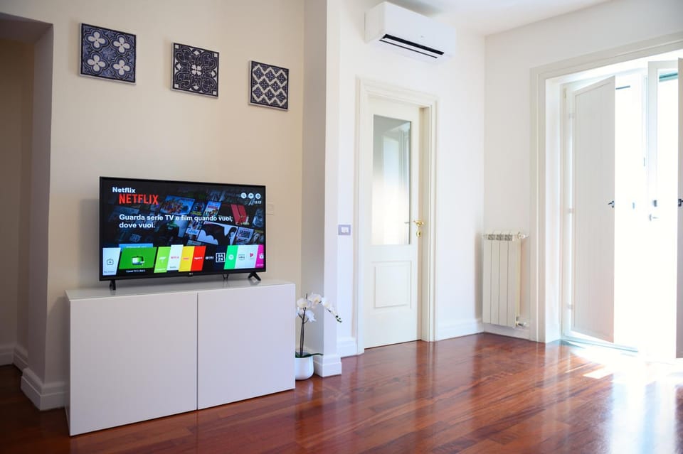 Glam House Apartment House in Salerno