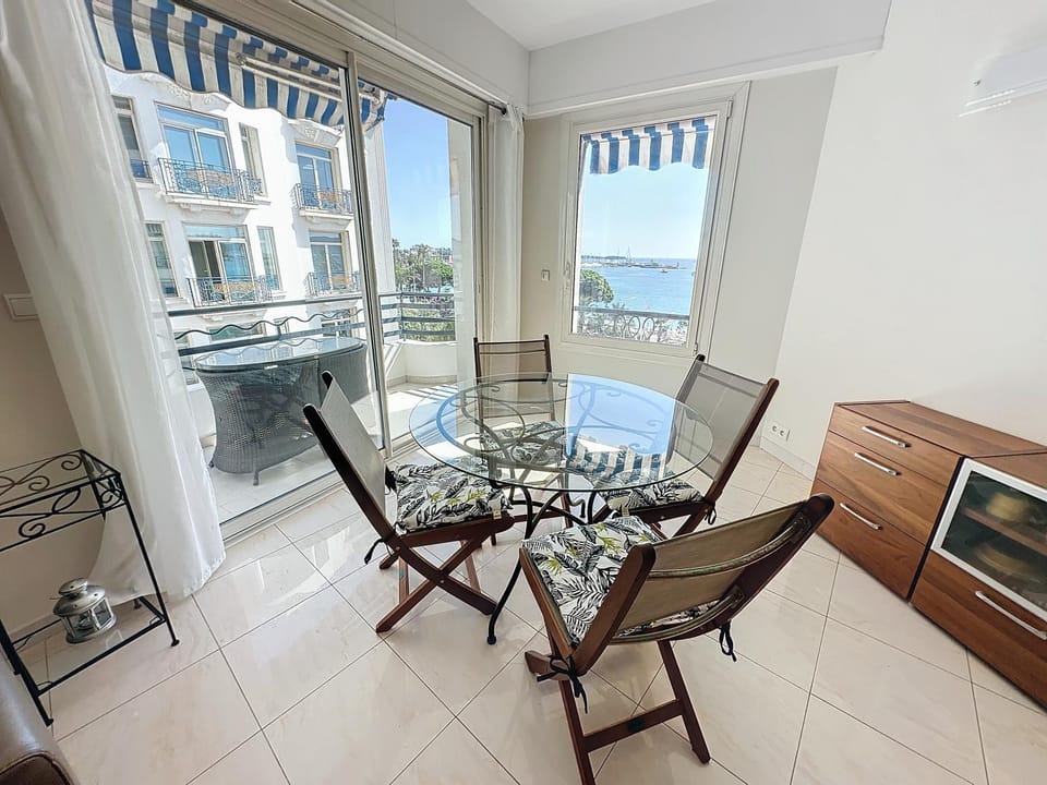 View (from property/room), View (from property/room), City view, City view, Sea view, Sea view