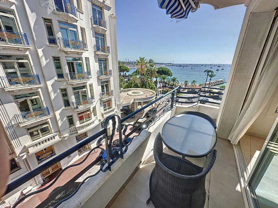Balcony/Terrace, Balcony/Terrace, Landmark view, Landmark view, Sea view, Sea view