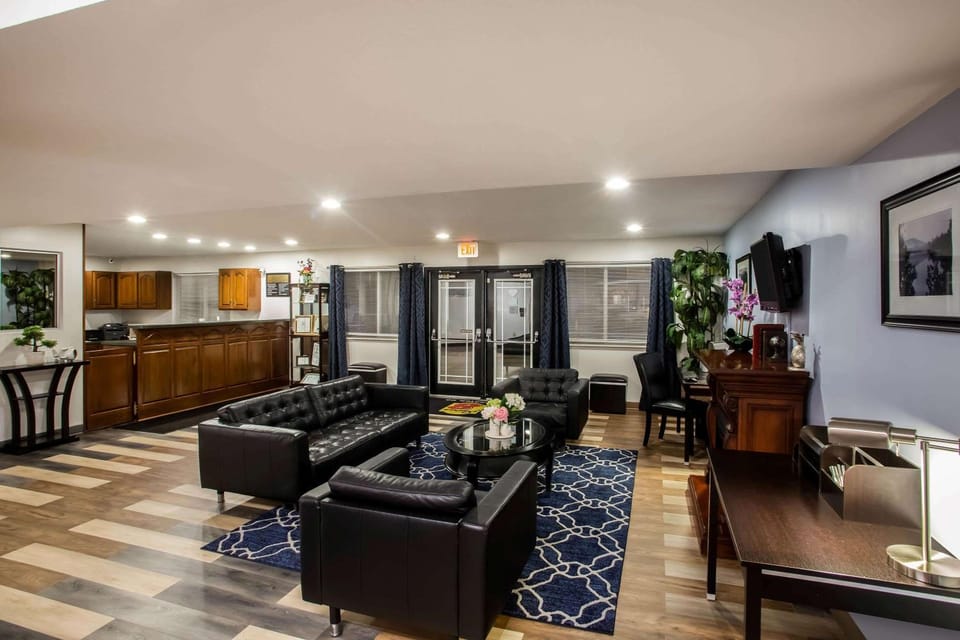 Lobby or reception, On site