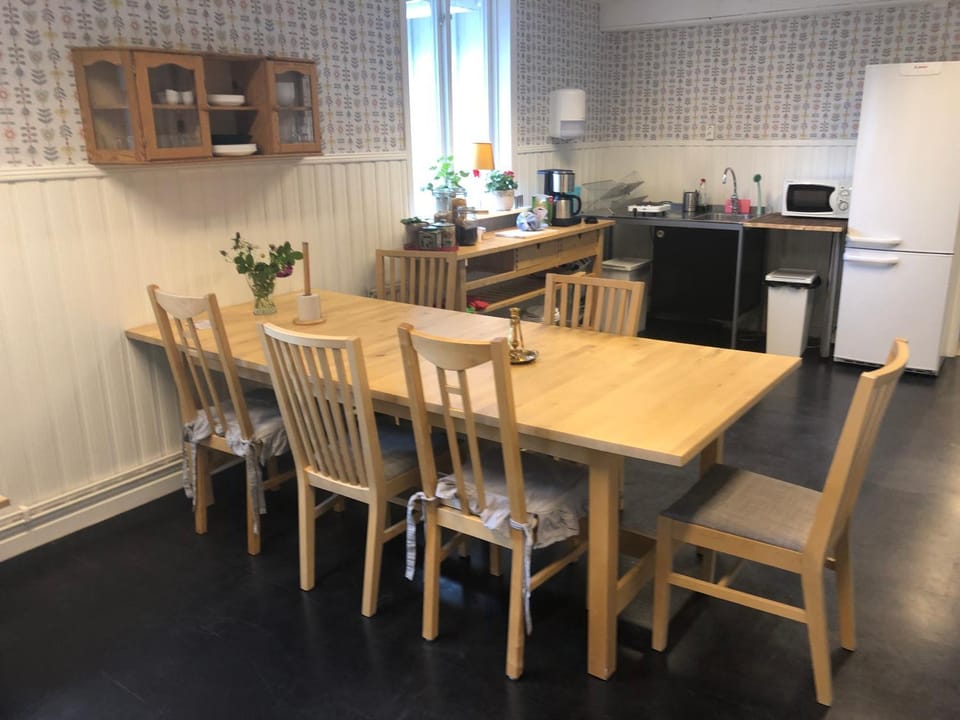 Property building, Dining area, Communal kitchen