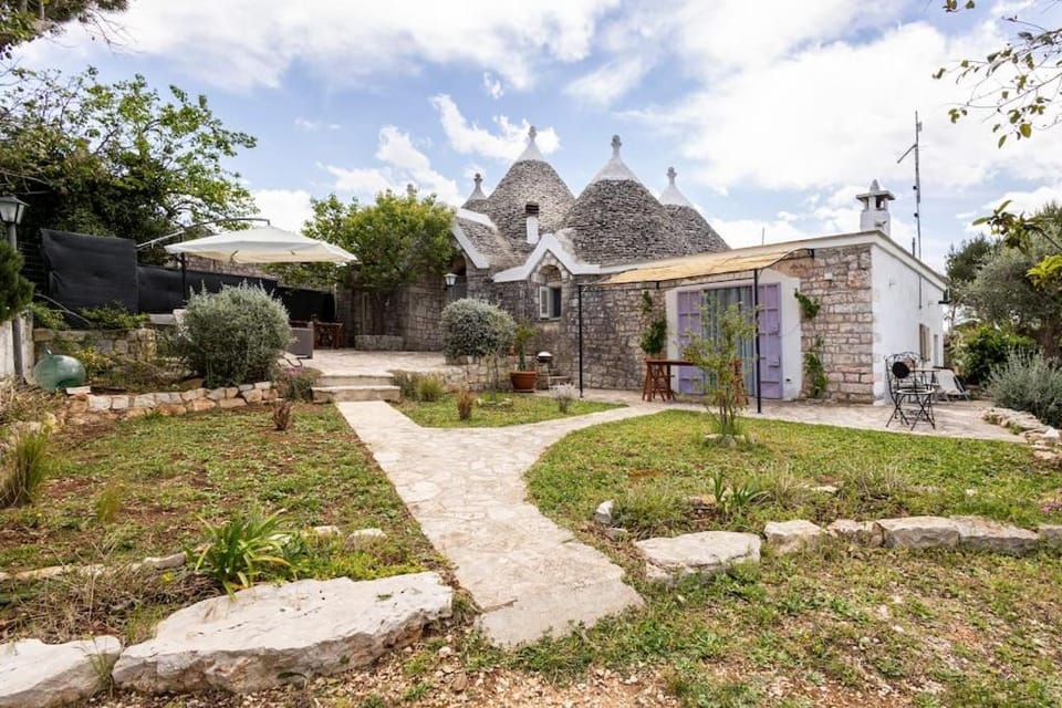 I Trulli di Zizì Villa in Province of Taranto