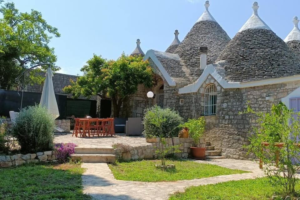 I Trulli di Zizì Villa in Province of Taranto