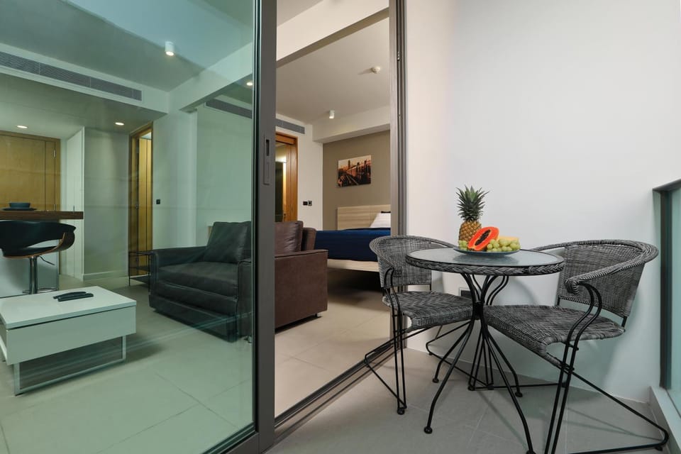 Balcony/Terrace, Seating area