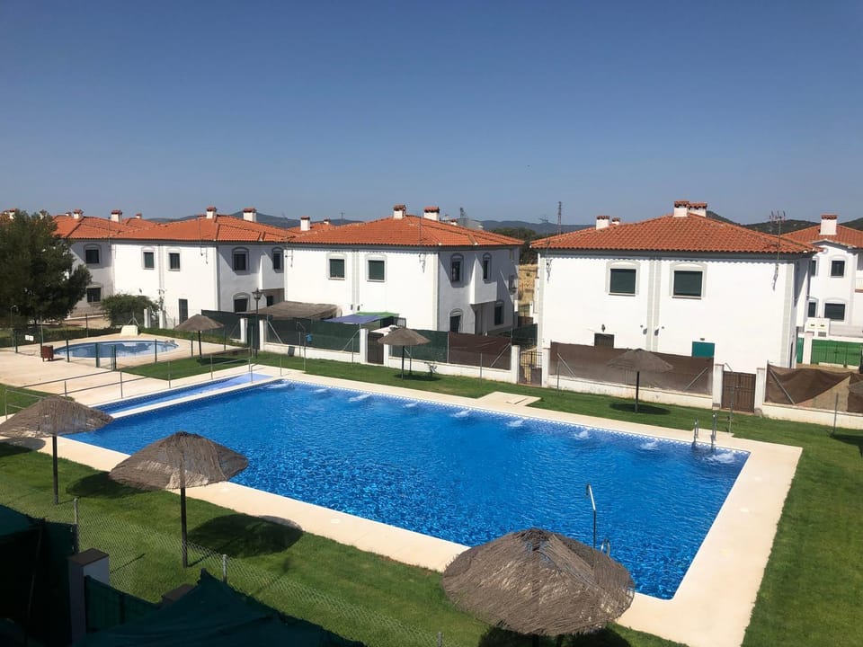 Pool view, Swimming pool