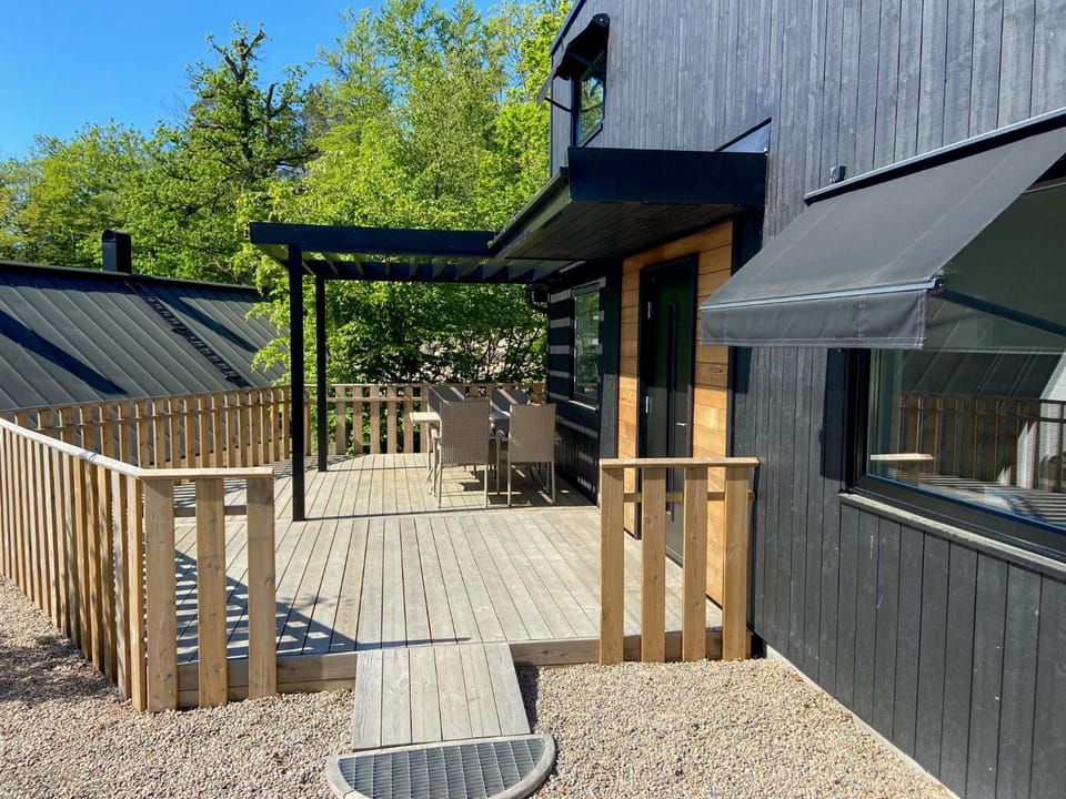 Property building, Balcony/Terrace