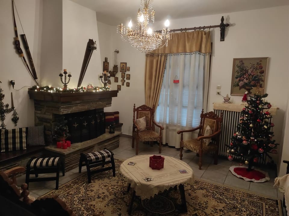 Winter, Living room, Decorative detail, fireplace