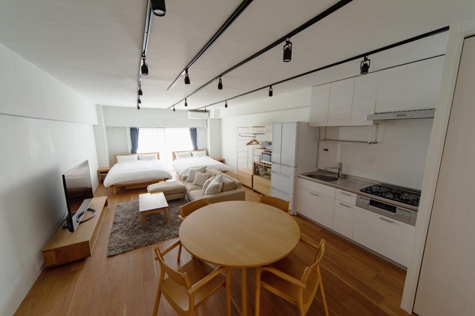 Photo of the whole room, Dining area, Bedroom