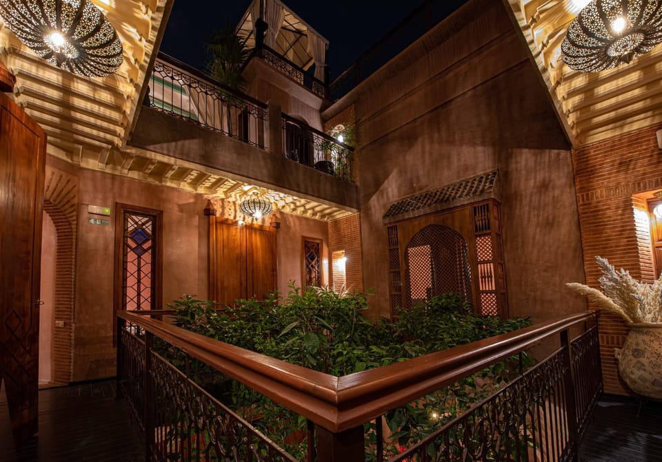 Balcony/Terrace, Inner courtyard view