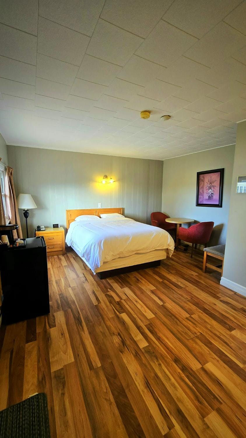 Laurie's Inn Motel in Nova Scotia