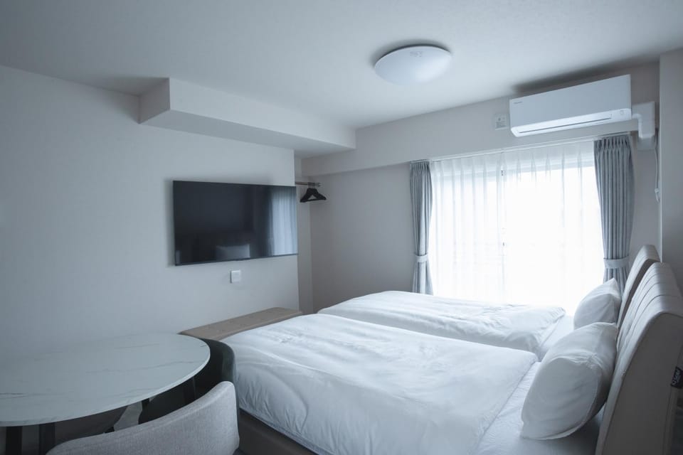 Bed, TV and multimedia, Bedroom, air conditioner