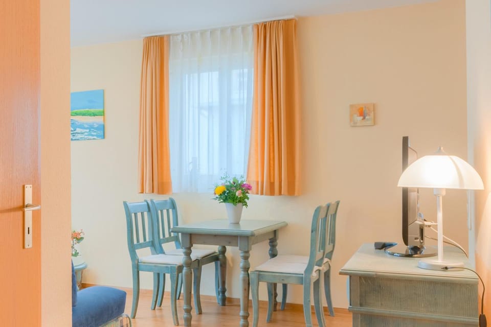 Villa Karola, Wohnung 11 Apartment in Mecklenburg-Vorpommern, Germany