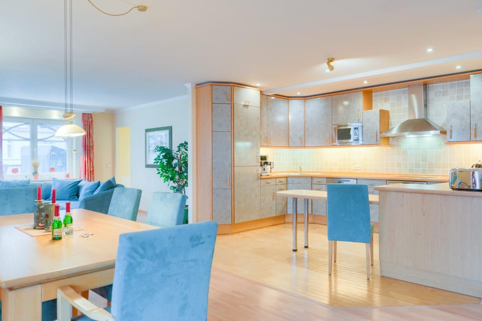 Villa Seeadler, Penthouse Apartment in Binz