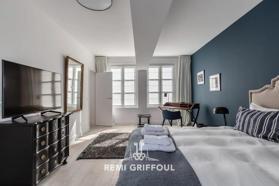 Villa Gernez Historic Center 10 guests Villa in Honfleur