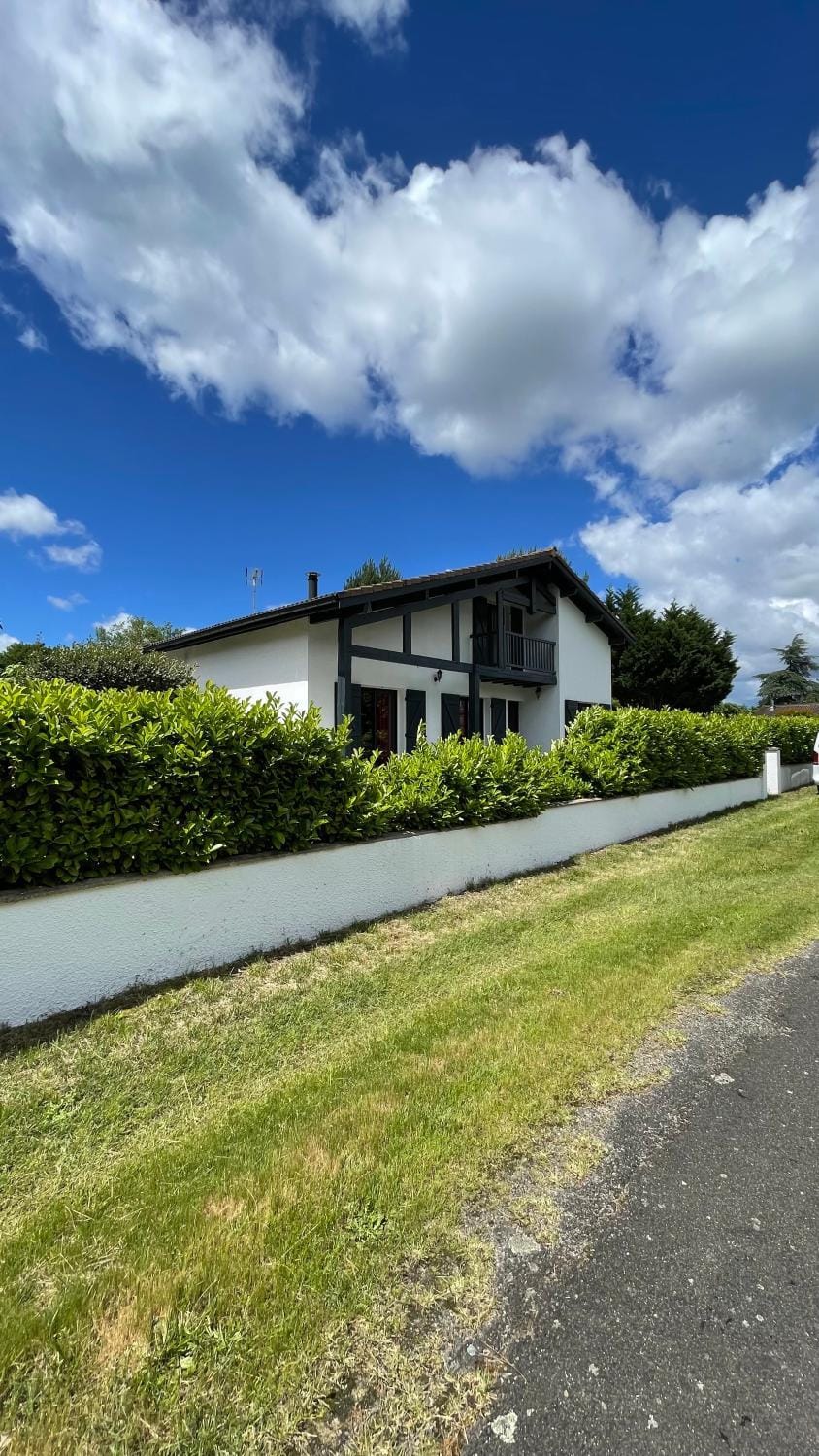 Property building, Street view