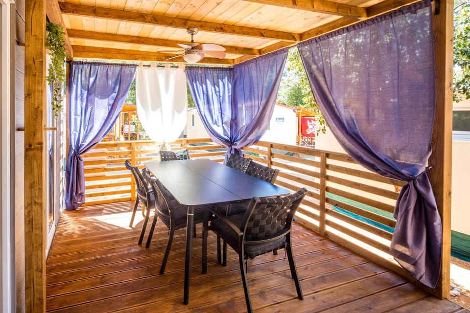 Balcony/Terrace, Dining area