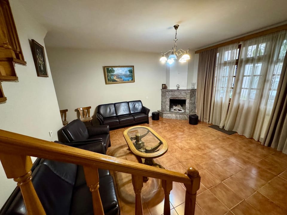 Spacious 5BR Private home in old Batumi House in Batumi