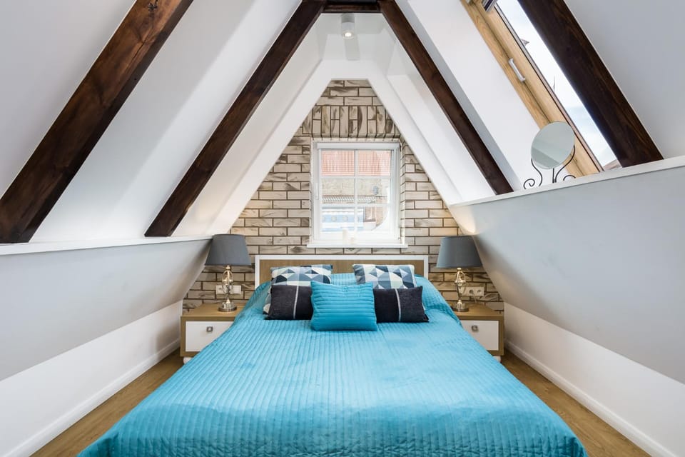 Bed, Bedroom, City view