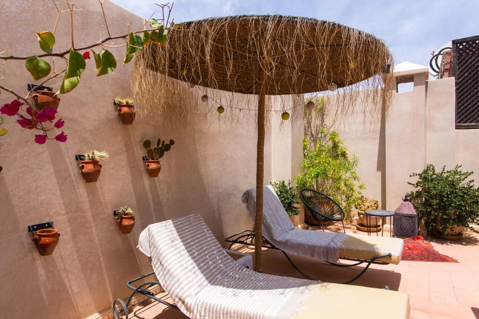 Patio, Day, Garden, Balcony/Terrace, sunbed